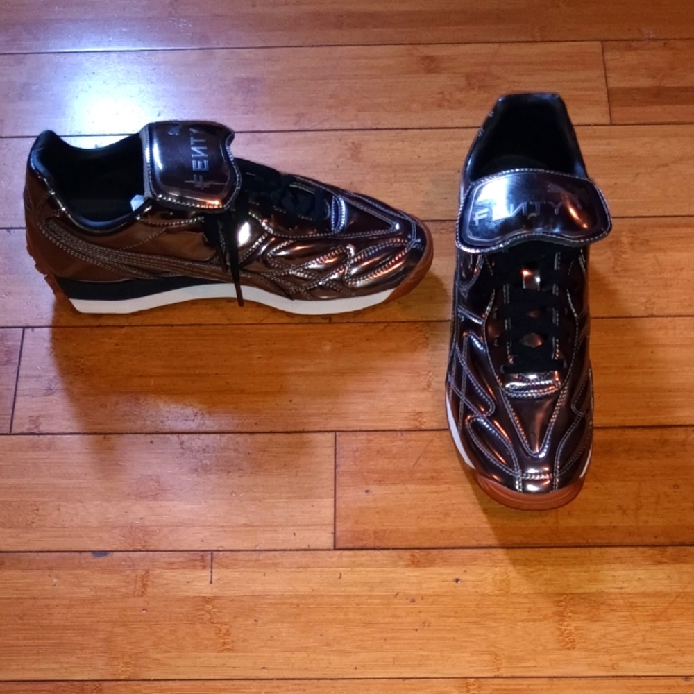 FENTY PUMA Metallic Sneakers.Sz 10